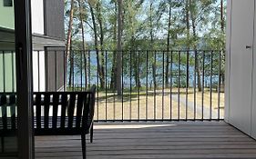 Marina Apartment Am See Mit Pool Und Sauna